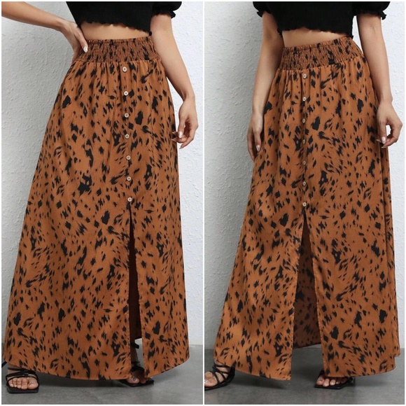 Dresses & Skirts - Leopard Print Button Split Thigh Elastic Waist Maxi Skirt